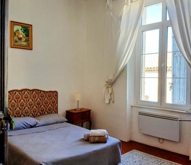 Cuxac-dʼAude Cama Y Desayuno | Maison Pelissier Bed and Breakfast with swemming pool