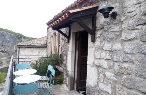 Balazuc Casa | maison pierre et voûte au cœur du village