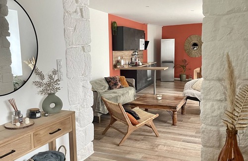Pont-l'Abbe Casa | Maison Plein Centre, Idéale Pour un Couple