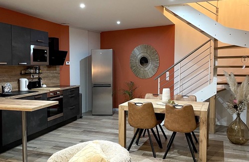 Pont-l'Abbe Casa | Maison Plein Centre, Idéale Pour un Couple
