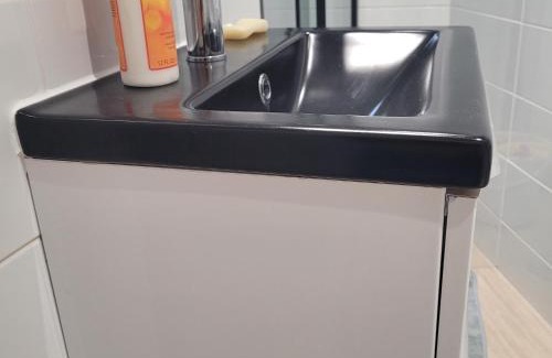 Bondy Casa | Maison pour 4 personnes à 2 pas de Paris superficie 40m2