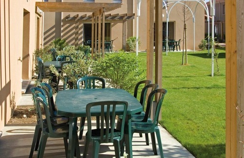 Bergerac Casa | Maison ensoleillée et rustique pour 8 | Accès piscine et bain à remous
