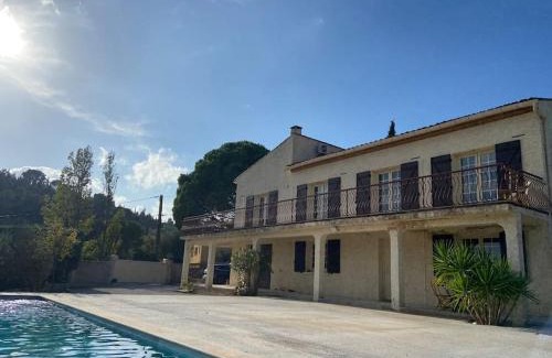 Clermont-l'Herault Casa | Maison proche du Lac du Salagou