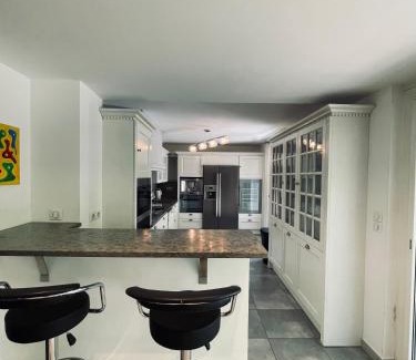 Aubagne Villa | Maison provençale, calme avec piscine