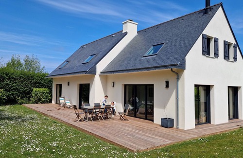 Landunvez Casa | Maison Rénové Avec Grand Jardin à 300m de la Plage