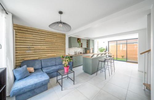Malakoff Casa | Maison rénové proche Paris 15.