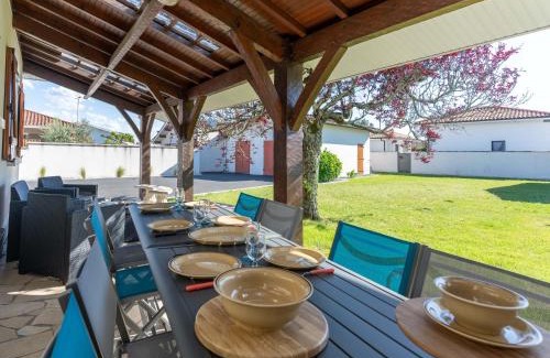 Biscarrosse Casa | Maison rénovée 6 pers. à Biscarrosse - Clim, jardin, à proximité du lac & plages - FR-1-319-549