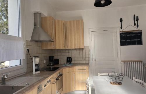 Moulins Casa | Maison rénovée avec jardin clos, proche du centre historique, idéale pour famille ou télétravail - FR-1-489-439