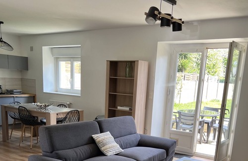Baye Casa | Maison Rénovée en Impasse à Baye