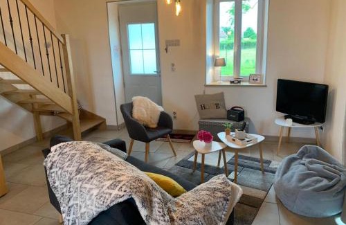 Saligny-sur-Roudon Casa | Maison rénovée en Sologne Bourbonnaise, animaux, jardin, terrasse, clim, wifi, linge et draps inclus - FR-1-489-379