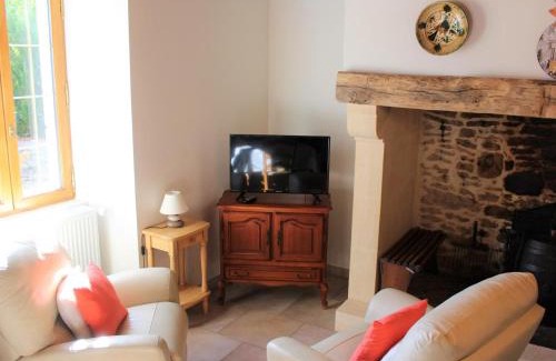 Tamnies Apartamento | Maison rustique près de Sarlat: 4 chambres, jardin, Wi-Fi, activités nature, ferme et lac à proximité - FR-1-616-186