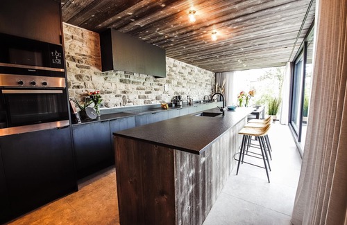 Heure Casa | Maison Sauvage super modern near Somme-Leuze