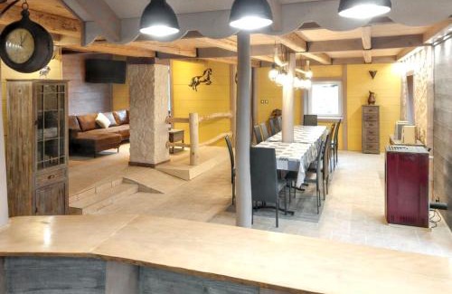 Arrentes-de-Corcieux Casa | Maison spacieuse à Arrentès-de-Corcieux avec jacuzzi