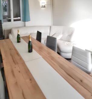 Montsalvy Casa | Maison spacieuse à Montsalvy avec grand jardin et terrasse