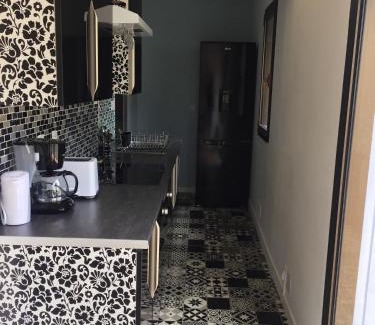 Saint-Hernin Casa | Maison spacieuse à Saint-Hernin, idéale pour groupes