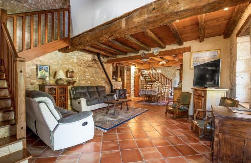 Thenac Casa | Maison spacieuse à Thenac avec piscine privée