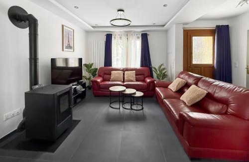 Moussy-le-Neuf Casa | Maison spacieuse avec jardin et parking privé