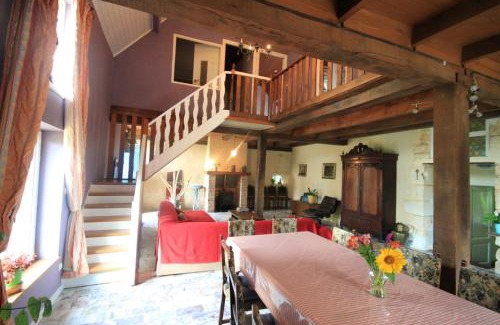 Queyssac Casa | Maison spacieuse au cœur de Queyssac avec jardin