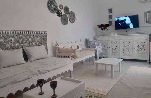 Medina Casa | Maison Style Arabe Avec Patio à Deux pas de la Plage et au Cœur de la Médina