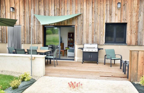 La Chapelle-aux-Saints Casa | Maison Très Confortable, au Calme, Avec une Grande Terrasse et un Grand Jardin
