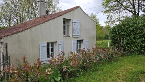 Mouilleron-Saint-Germain Casa | Maison T2 Meublé à la campagne