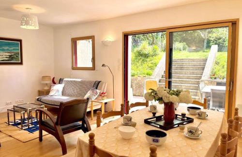Locmiquelic Villa | Maison T5 atypique rénovée PMR – Centre de Locmiquélic – Classée 2* - FR-1-479-228