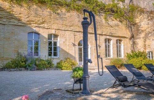 Vouvray Casa | Maison troglodyte élégante avec spa, salle de jeux et jardin clos à Vouvray - FR-1-381-87