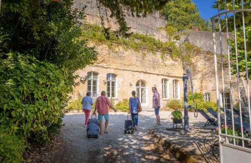 Vouvray Casa | Maison troglodyte élégante avec spa, salle de jeux et jardin clos à Vouvray - FR-1-381-87