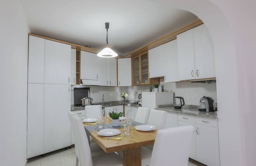 Massa Apartamento | [MAISON TUSCANY] ★ ★ ★ ★ ★ 20 minutes from Forte dei Marmi | Netflix and Comfort