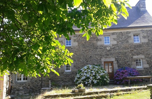 Plouegat-Guerand Casa | Maison Typique du Finistère Nord