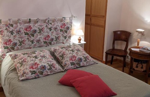 Saint-Loup-de-Naud Cama Y Desayuno | Maison Vérosia