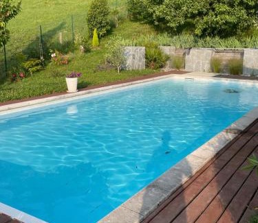 Sevrier Cama Y Desayuno | Maison vue lac et piscine