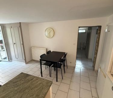 Salon-de-Provence Apartamento | Maisonette avec jardin au calme