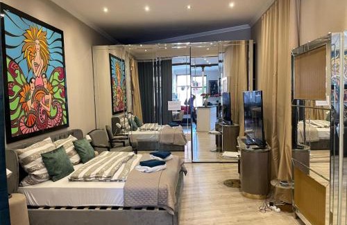 Bad Camberg Apartamento | Maisonette in the Taunus with Mediterranean
