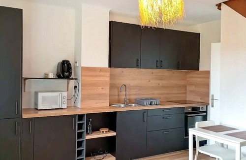 Landrevarzec Casa | Maisonette with garden