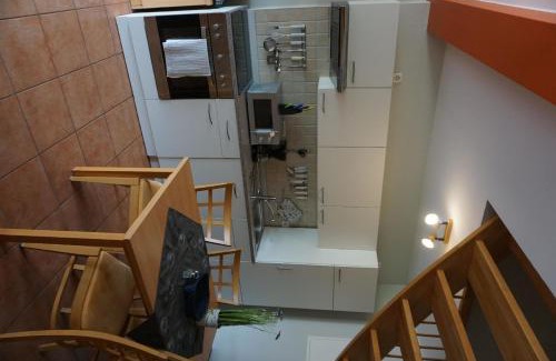 Rheinsberg Apartamento | Maisonettewohnung Mit Wendeltreppe Zum Schlafbereich Und Kleiner Eingangsterrasse Im Nebengebäude