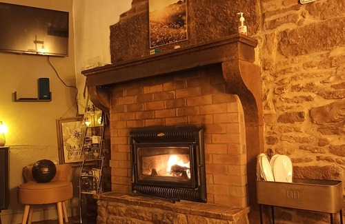 Fleurey-sur-Ouche Casa | Maisonnette de Charme au Bord du Canal de Bourgogne. Espace Détente et Sauna