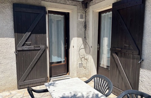 Revel Casa | Maisonnette in residence with swimming pool on the shores of Lake Saint Ferréol