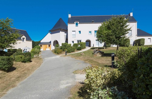 Le Tronchet Condominio | Maisonnette Spacieuse + Terrasse | Accès Piscine