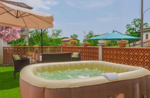 Massa Apartamento | MaisonTuscany - Jacuzzi