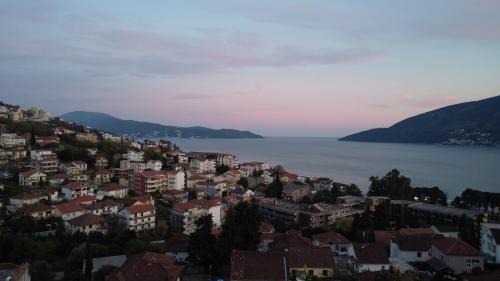 Trebesinj Apartamento | Maja Apartman