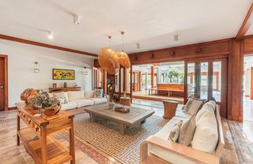 Punta Cana Villa | Majestic 5BR Villa with maid & jacuzzi in Cap Cana