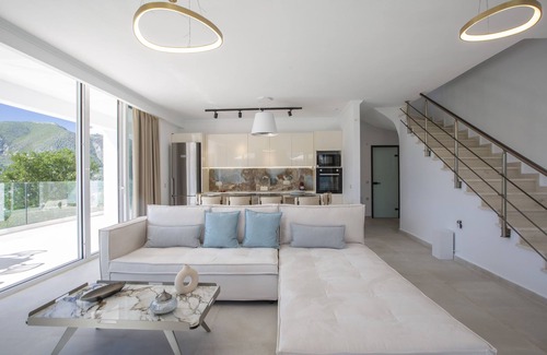 Yenion Apartamento | Majestic Luxury Villas