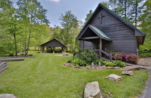Gatlinburg - Pigeon Forge Cabina | Majestic Manor - Five Bedroom Cabin