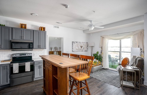 East Moline Apartamento | Majestic Mississippi River View