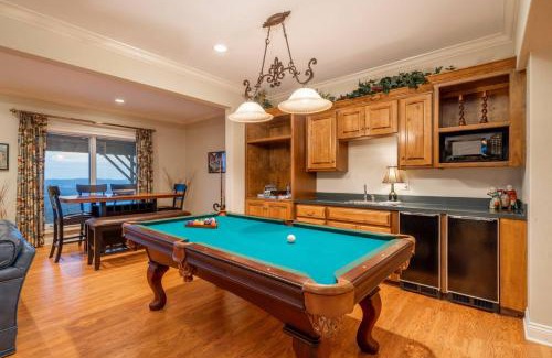 Mid America Casa | Majestic Mountain Getaway