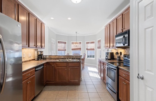 Murfreesboro Casa | Majestic Murfreesboro Manor – A Pet Friendly Escape!