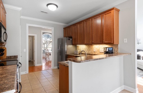 Murfreesboro Casa | Majestic Murfreesboro Manor – A Pet Friendly Escape!