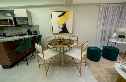 La Julia Apartamento | Majestic & Spacious1b Downton Gym Pool