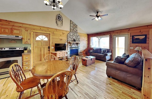 Gatlinburg - Pigeon Forge Cabina | Majestic View by Jackson Mountain Rentals